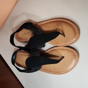 KATE PARK THONG SANDALS NWOT